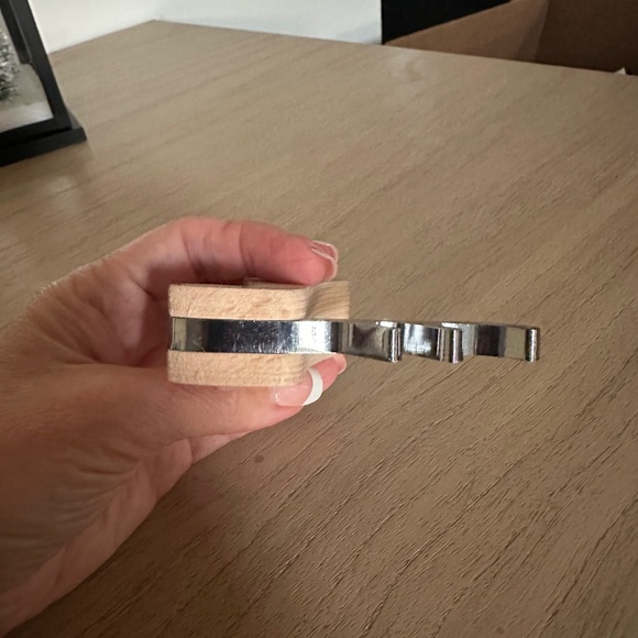 Reign deer Bottle Opener - Picture 5 of 5